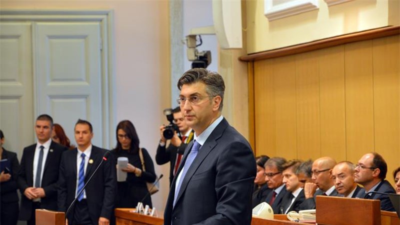 Izglasano povjerenje novoj Vladi. Predsjednik Vlade Plenković: Svjestan odgovornosti i izazova, vjerujem u Hrvatsku!